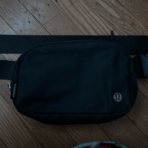 ‼️SOLD‼️Lululemon belt bag